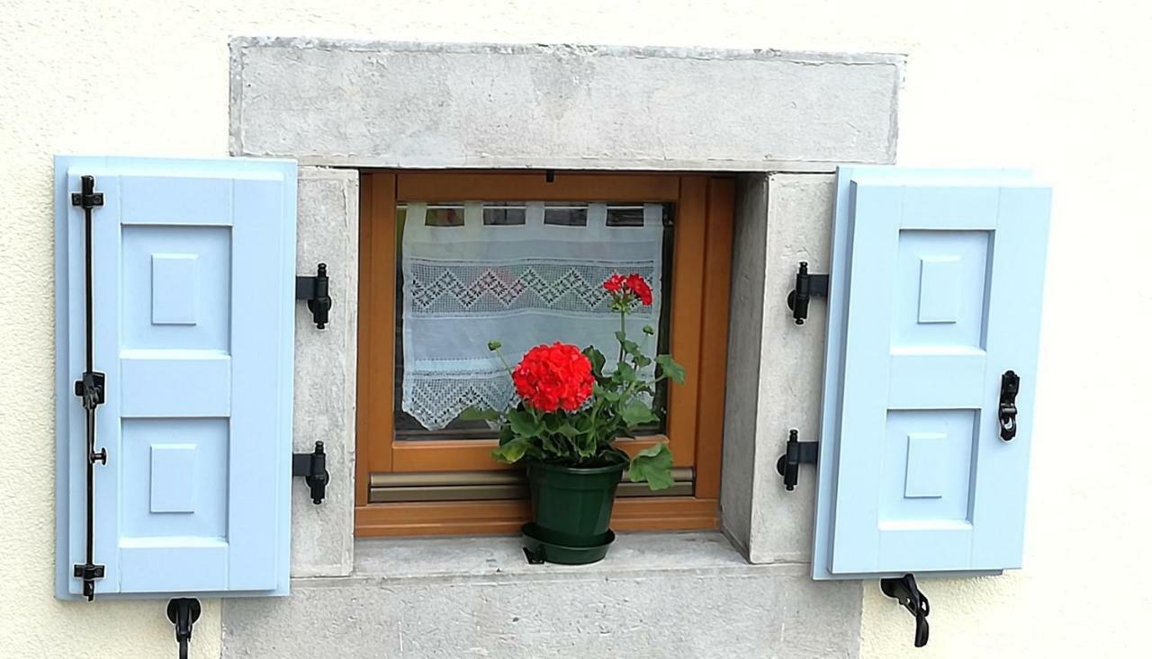Alpedale Locanda 오바로 외부 사진