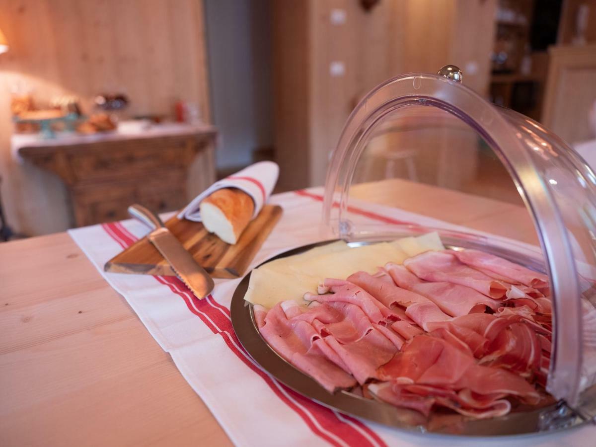 Alpedale Locanda 오바로 외부 사진