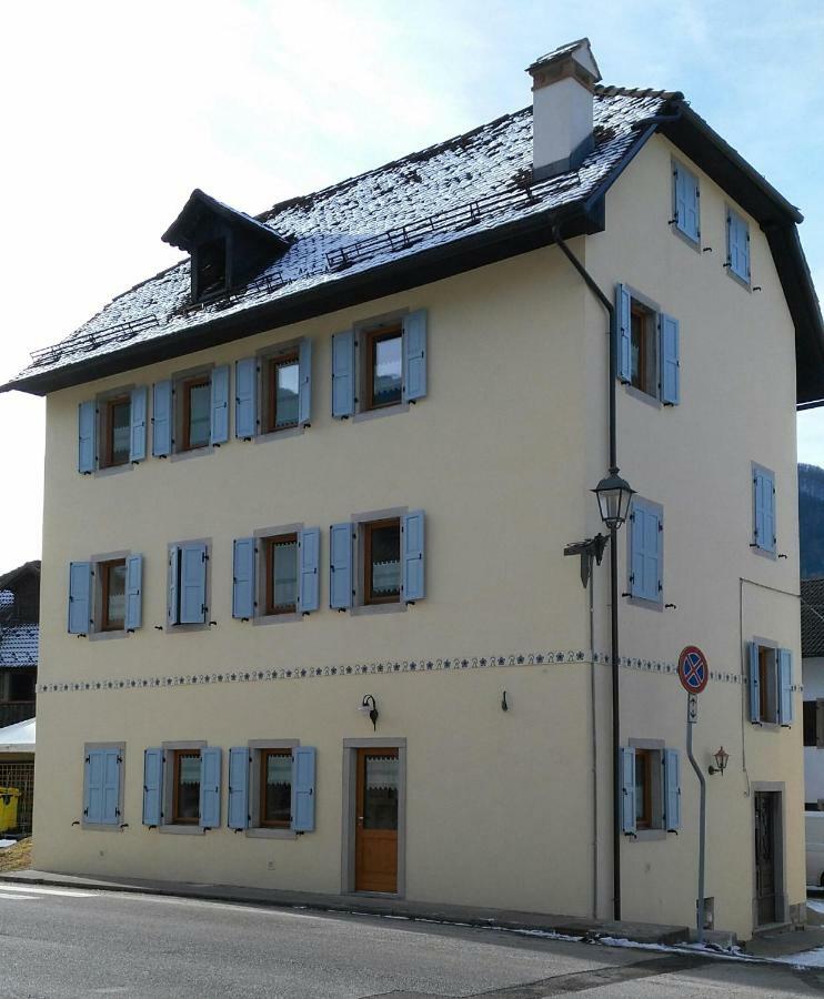 Alpedale Locanda 오바로 외부 사진