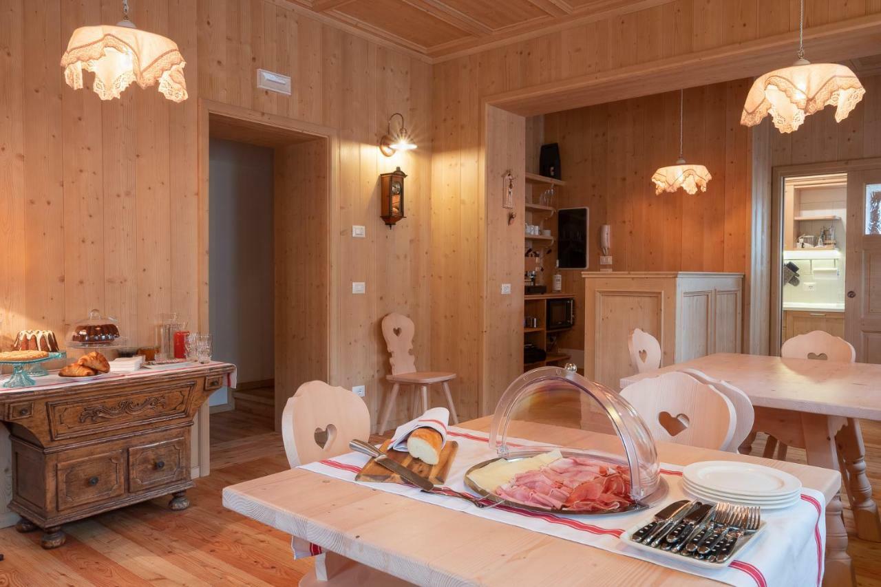 Alpedale Locanda 오바로 외부 사진