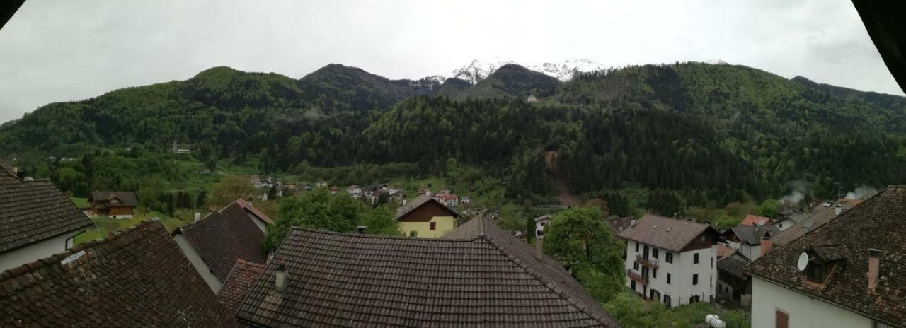 Alpedale Locanda 오바로 외부 사진